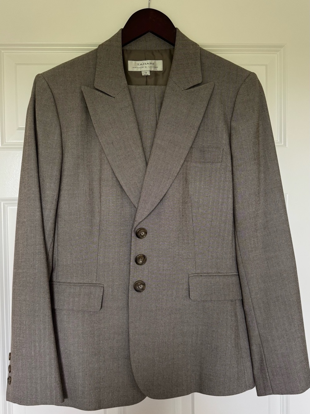Tahari Neutral Taupe Herringbone Blazer
